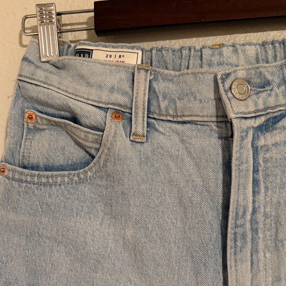 GAP Mom Jean High Rise Women's Jeans in Light Blue Size 6 / 8